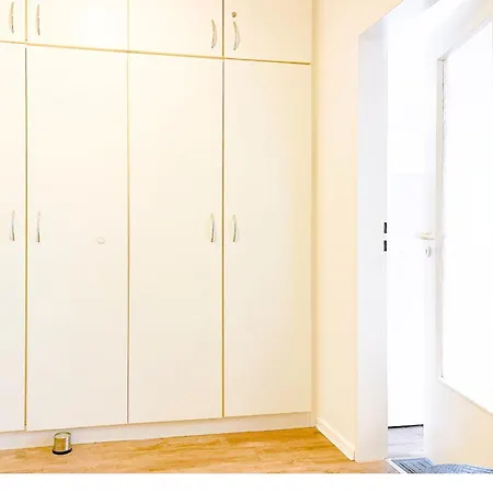Apartment Likedeeler 32
