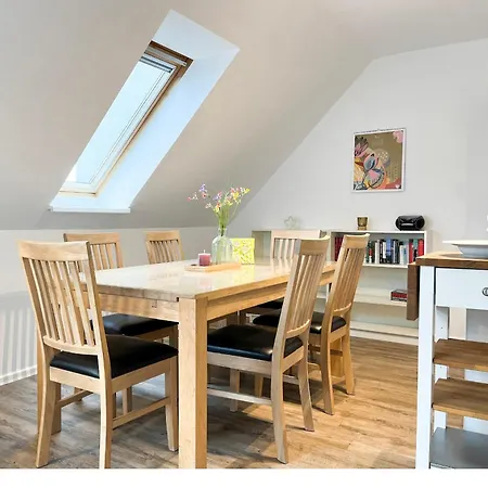 Apartman Likedeeler 32